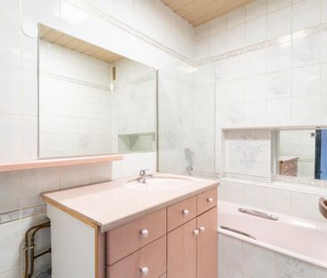 Location Appartement 3 pièces 62m² ANNECY 74000 - Photo 4