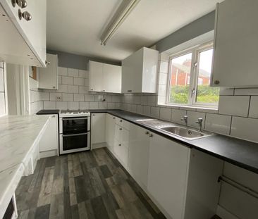 2 bedroom terraced house to rent - Photo 6