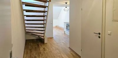 *360° TOUR* CHARMANTE 2-ZIMMER MAISONETTE-WOHNUNG MIT DACHTERRASSE - Photo 2