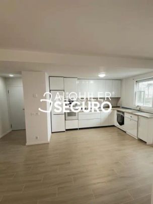 Piso en alquiler en Las Lomas - Alamín - Photo 1