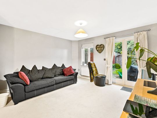 Ref: GF - Chandos Gardens - Photo 1