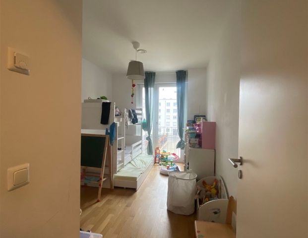 Moder­ne 3‑Zimmer Woh­nung mit Ein­bau­kü­che und Balkon - Photo 1
