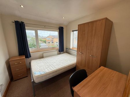 Hesketh Bank, Badger Hill - P1703 - Photo 4