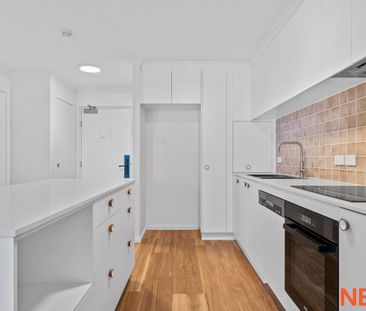 Effortless City Living with Unmatched Connectivity - Photo 5