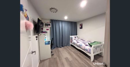 Beautifully Appointed With 8KW Solar System Installed - Photo 3