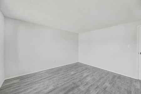 For Lease - 17 Maplestone Avenue, Sarnia, Ontario - Photo 5