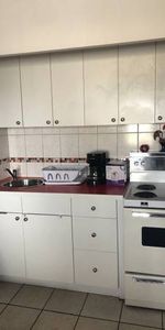 1br - 2,1/2All included , full new furnished ,brand new, metro fabre - Photo 4