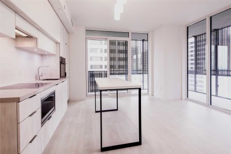 For Lease - 8 Eglinton Avenue Unit# 805, Toronto, Ontario - Photo 5