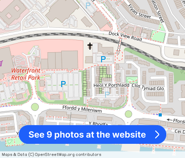 Ty Cwmpas, Rhodfa'r Gwagenni, Barry - Photo 1