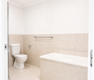 ***BRAND NEW*** 1 WEEK FREE RENT PLUS ONE MONTH FREE INTERNET WITH ... - Photo 5