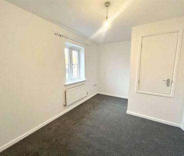 Longacres, Brackla, Bridgend, CF31 - Photo 4