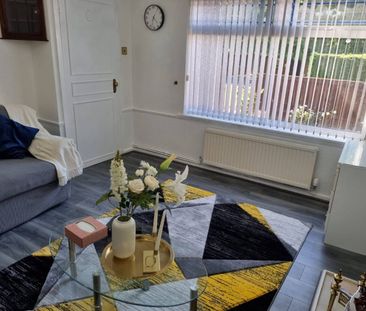 2 Bed End Terrace, Cromwell Street, LS9 - Photo 1