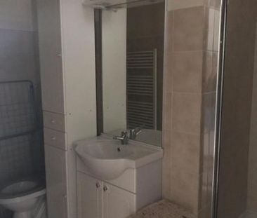 Location Appartement 1 pièce 24m² MONTMORILLON 86500 - Photo 4