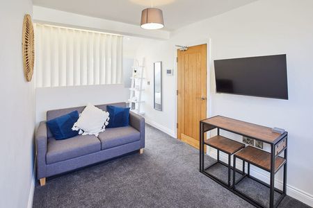 Peel Terrace - Photo 5