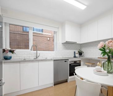 Ideal apartment living in Glen Iris - Photo 5