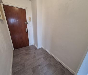 Location Appartement 1 pièce 31m² LILLE 59000 - Photo 3