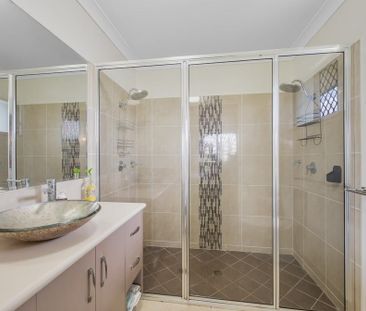 2 Goldfish Court, Burdell QLD 4818 - House For Rent | Domain - Photo 5