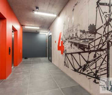 Pierwsza dzielnica - nowoczesne studio z garażem - Zdjęcie 4