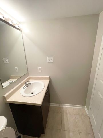 For Lease - 4975 Southampton Drive Unit# 207, Mississauga, Ontario - Photo 3