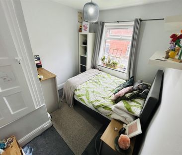 Winston Mount, Headingley, LS6 3JY, Leeds - Photo 6