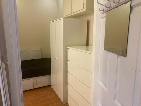 Room in a Shared House, Kelsall Terrace, LS6 - Photo 4