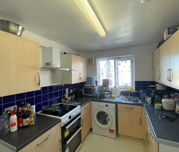 Dale Grove - Photo 5