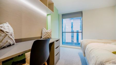 Bronze Studio - Photo 3