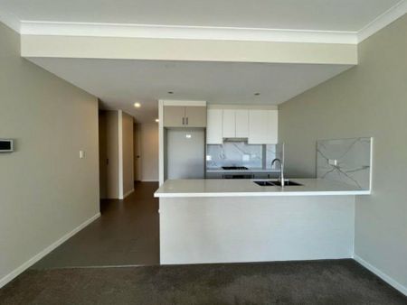 Magnificent Views and Modern Living in Penrith - Photo 4