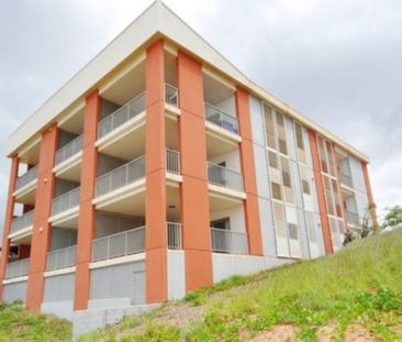 TOP FLOOR 1x1 - Ocean View + Fully Furnished Unit! - Photo 4