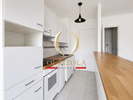 Location Appartement 1 pièce 37m² - Photo 3
