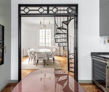 Excellent 4 Bedroom penthouse with 24m² terrace for rent in Justici... - Photo 1