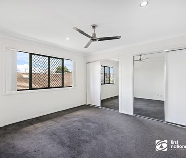 FOUR BEDROOM TOWNHOUSE IN THE HEART OF CLEVELAND - Photo 6