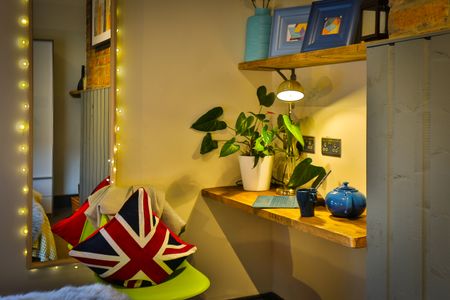 Heaton Road Room 8 - Photo 3