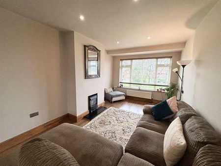 Featherstone Crescent, Shirley, Solihull, B90 - Photo 2