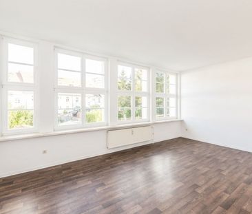 Sofort bezugsfertige Altbauwohnung mit ganz viel Licht - Photo 6