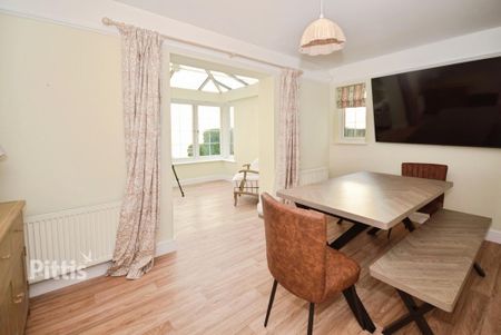 3 bedroom detached house to rent - Photo 5