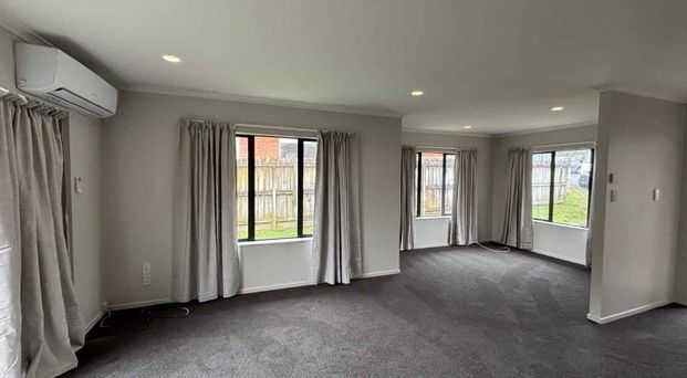 4 Bedroom family home - Photo 1