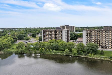 Village on the River Apartments - Photo 3