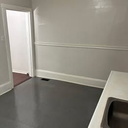 For Lease - 984 Dundas Street Unit# 1, Toronto, Ontario - Photo 2