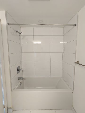 For Lease - 395 Bloor Street, Toronto, Ontario - Photo 4