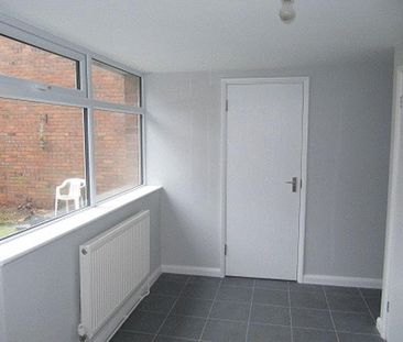 3 bedroom bungalow to rent - Photo 5