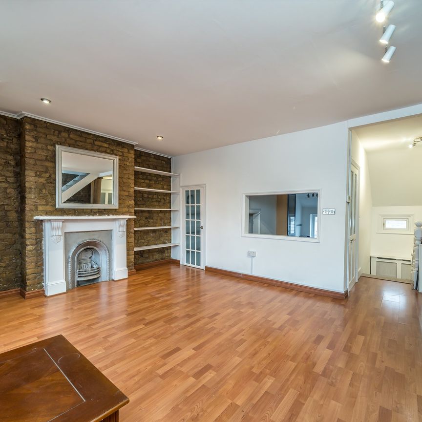 Poynders Road, Balham, SW4, London - Photo 1