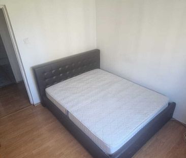 Rahova, Calea Rahovei, piata, stradal, bloc reabilitat, - Photo 4