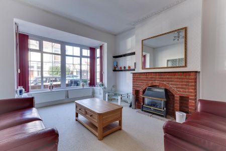 4 bedroom terraced house to rent - Photo 4