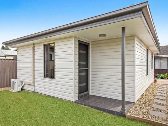 60B Chifley Street, Smithfield NSW 2164 - House For Rent | Domain - Photo 1