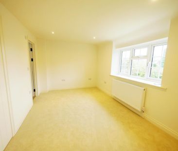 3 bedroom detached house to rent - Photo 3