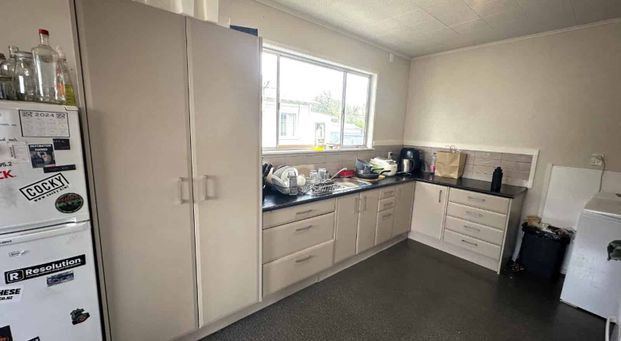 Student dream - seven-bedroom central rental - Photo 1