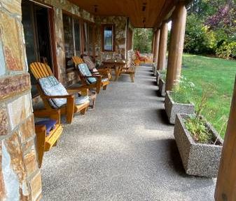 Lovely Garden Suite in beautiful Oceanfront home - Photo 2