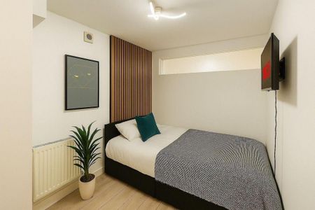 3 bedroom ground floor flat to rent - Photo 4