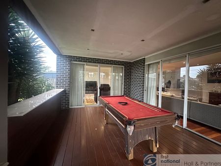 Spacious home - Photo 5